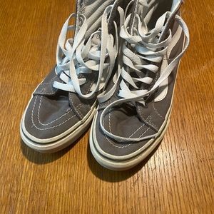 Vans hi-tops skateboard shoes gray
